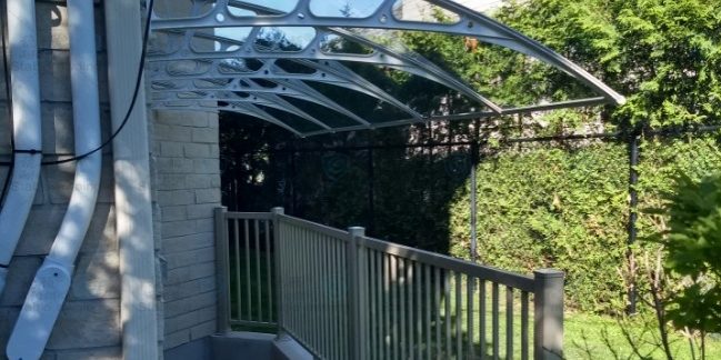 好的耐久板遮阳篷